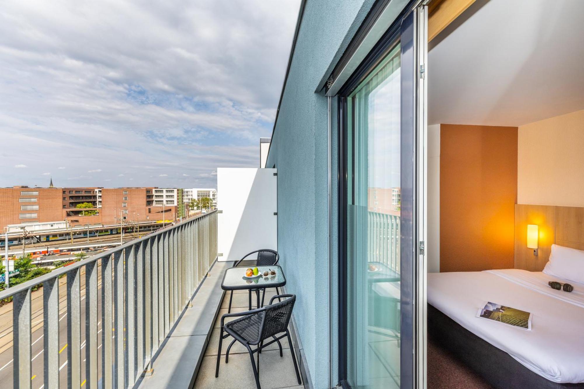 Hotel Ibis Basel Bahnhof Esterno foto