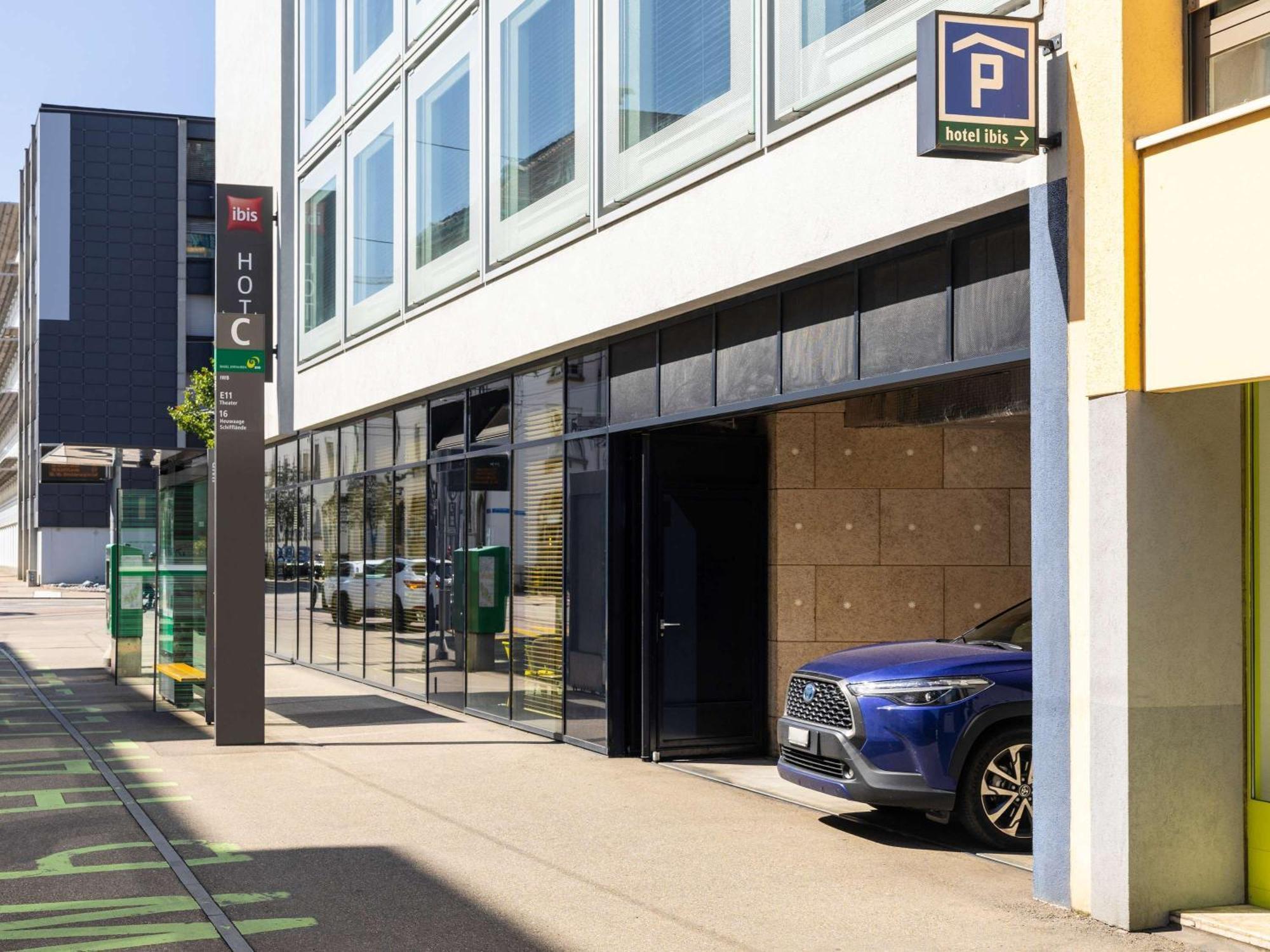 Hotel Ibis Basel Bahnhof Esterno foto