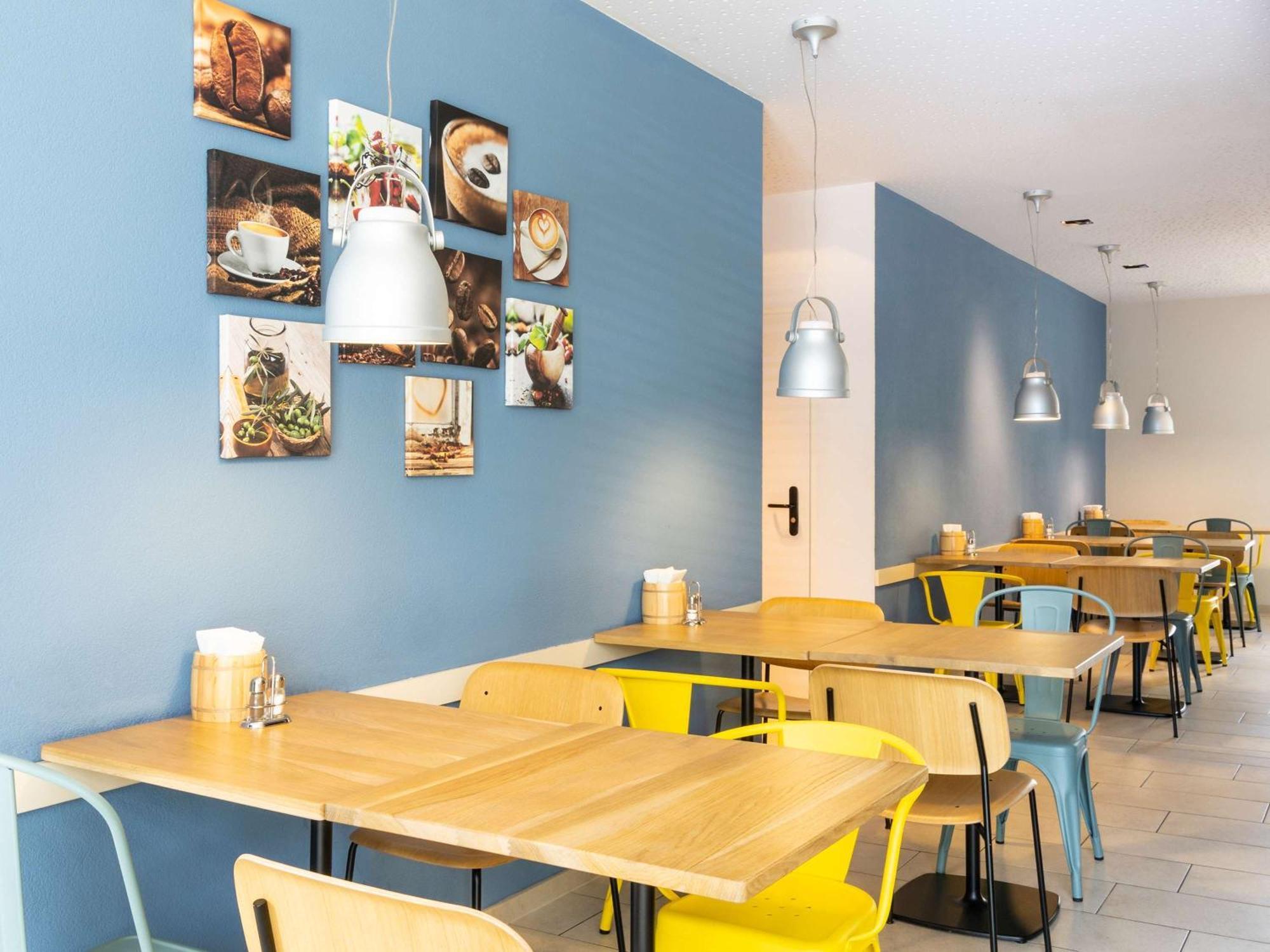 Hotel Ibis Basel Bahnhof Esterno foto